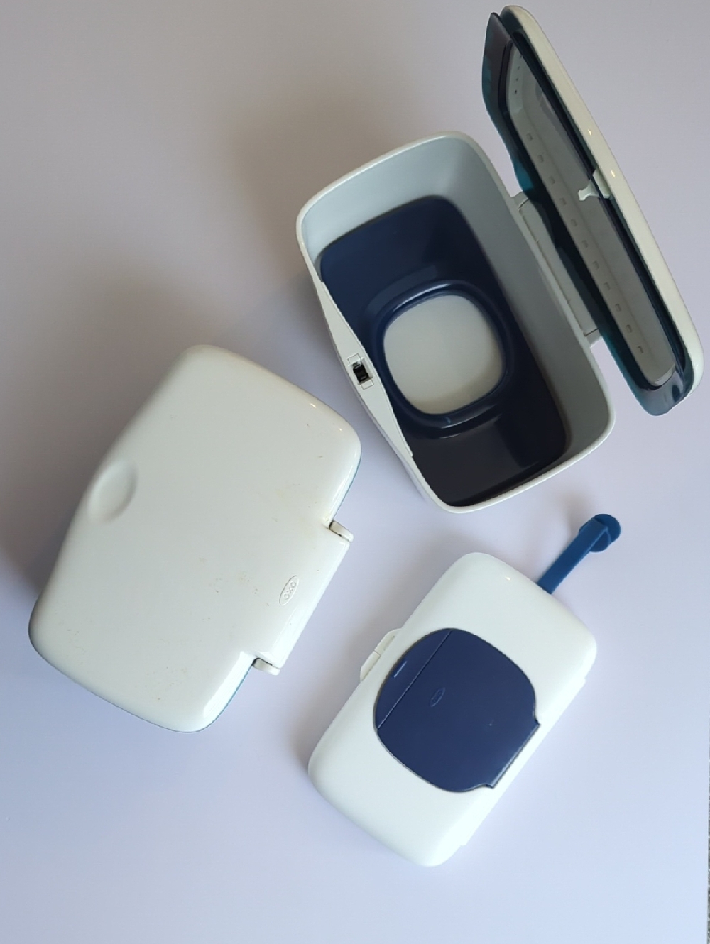 Oxo Perfect Pull Wipes Dispenser